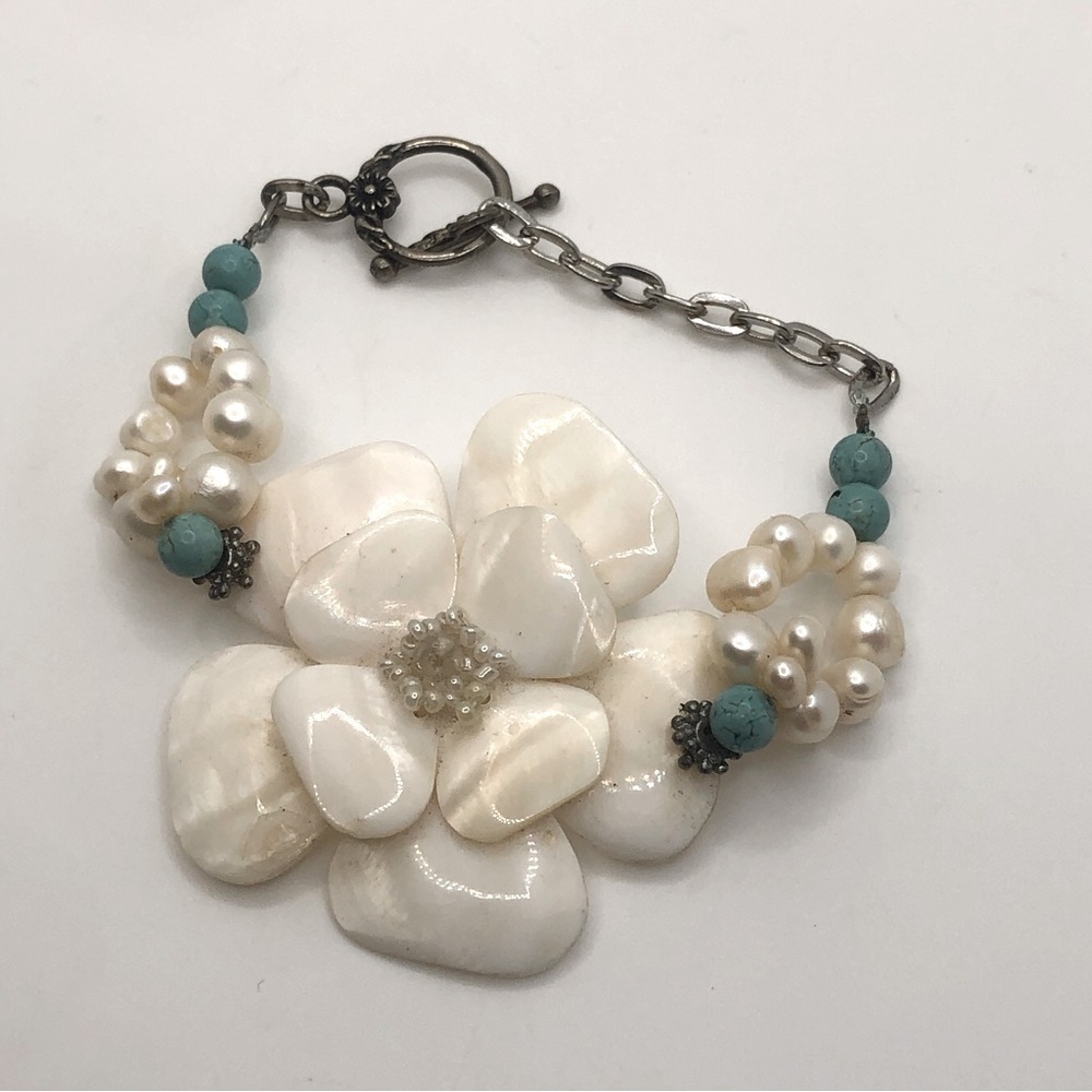 Freshwater Pearl MOP Mother Of Pearl & Blue Bead Solver Tone Chain Bracelet 9”